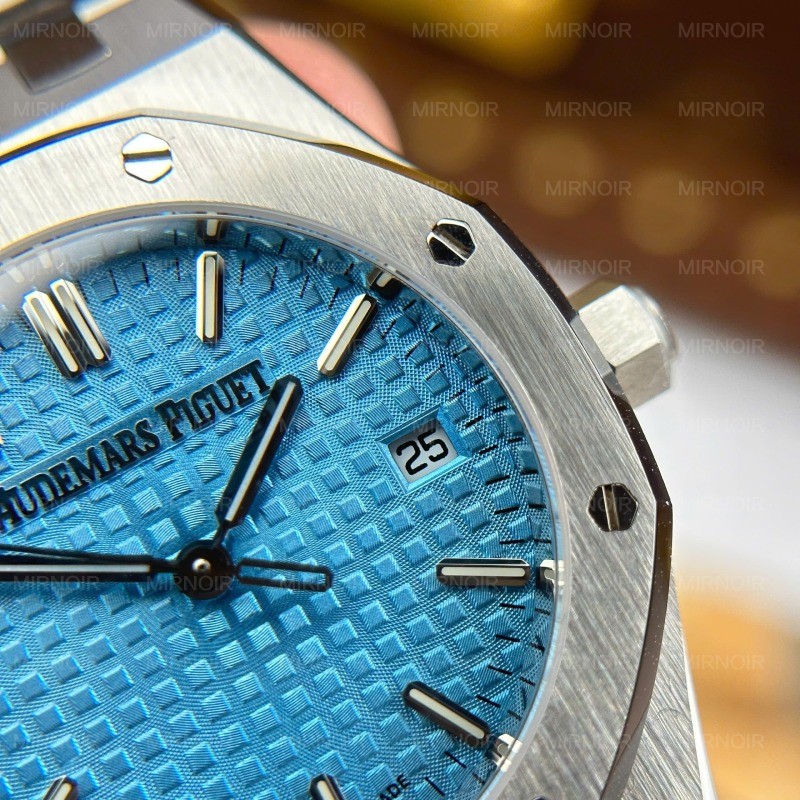 Dong-Ho-Audemars-Piguet-Royal-Oak-77450-Fake-Cao-Cap-Mat-Tiffany-Day-Kim-Loai-Xuong-OM-34mm-7.jpg