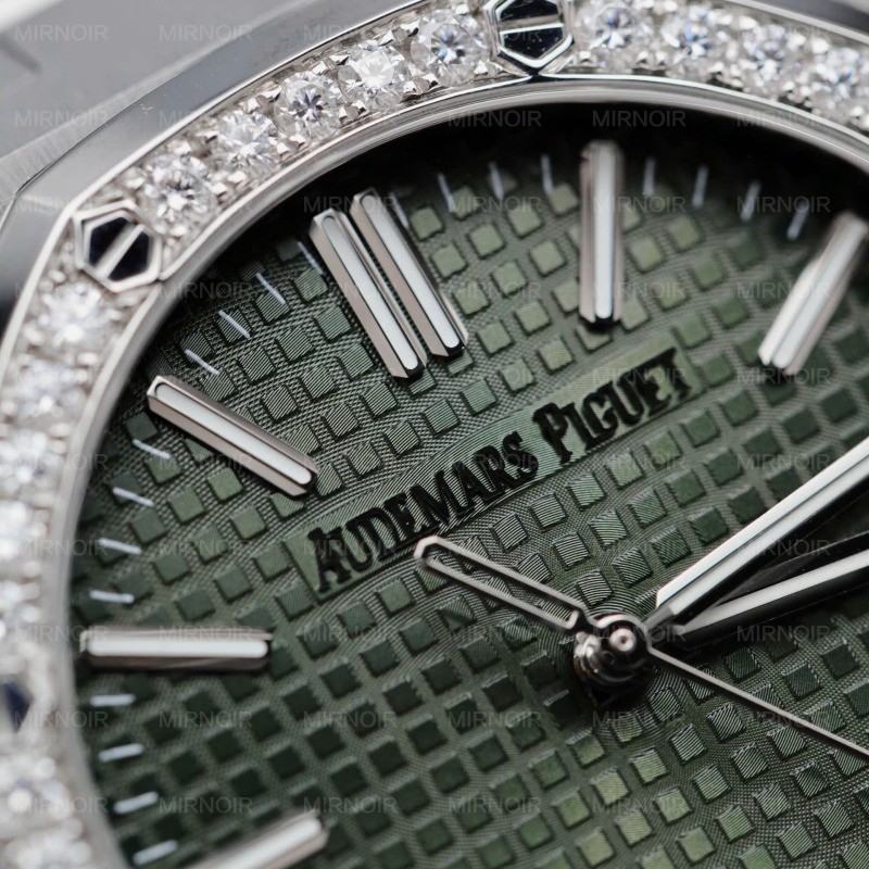 Dong-Ho-Audemars-Piguet-Royal-Oak-15510ST-Che-Tac-Mat-Xanh-La-Cay-Vien-Dinh-Moissanite-41mm-6.jpg