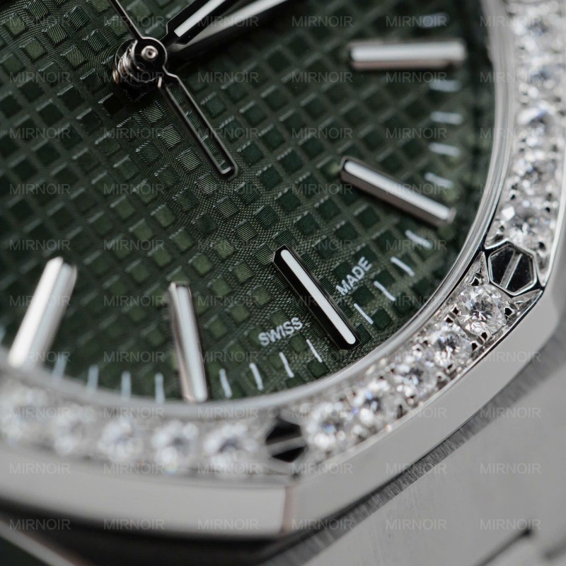 Dong-Ho-Audemars-Piguet-Royal-Oak-15510ST-Che-Tac-Mat-Xanh-La-Cay-Vien-Dinh-Moissanite-41mm-7.jpg