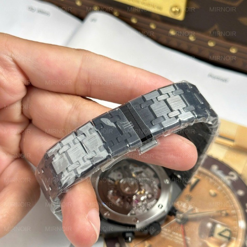 Dong-Ho-Audemars-Piguet-Replica-11-Royal-Oak-Chronograph-26240-Vo-Gom-Mat-Xanh-Than-APS-41mm-1-1024x1024.jpg