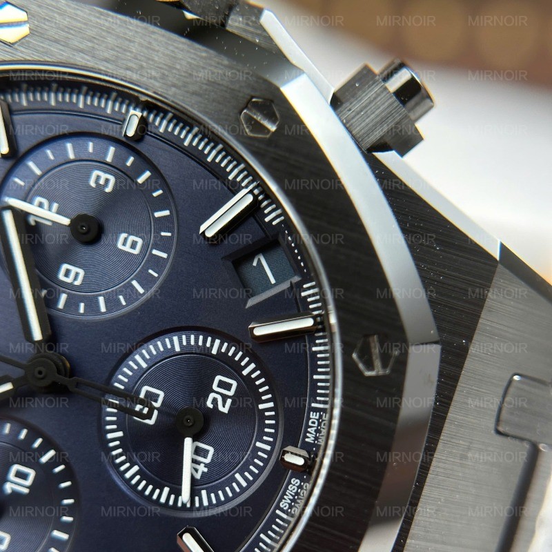 Dong-Ho-Audemars-Piguet-Replica-11-Royal-Oak-Chronograph-26240-Vo-Gom-Mat-Xanh-Than-APS-41mm-10.jpg