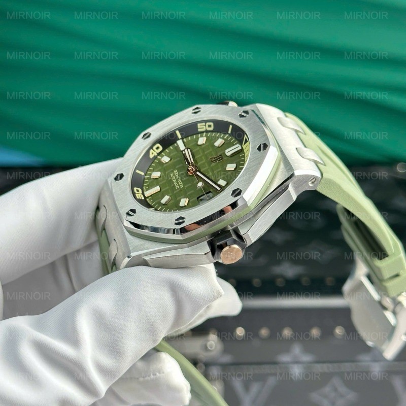 Dong-Ho-Audemars-Piguet-Rep-Cao-Cap-Royal-Oak-Offshore-15720ST-Mau-Xanh-La-Cay-Xuong-APS-42mm-4.jpg