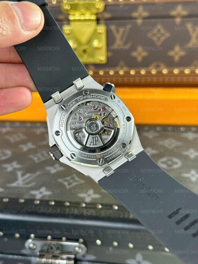 Dong-Ho-Nam-Audemars-Piguet-Replica-11-Royal-Oak-Offshore-15720ST-Mau-Den-Xuong-APS-42mm-5-768x1024.jpg