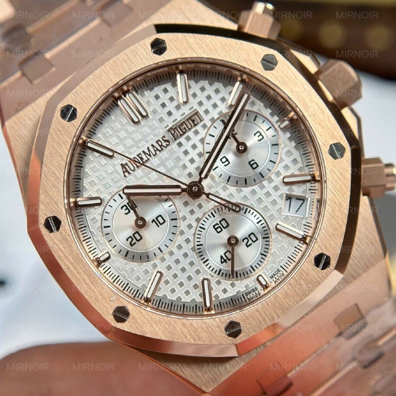 Dong-Ho-Audemars-Piguet-Royal-Oak-26240-Replica-11-Ma-Vang-Hong-Mat-Trang-Xuong-APS-41mm-3-1024x1024.jpg