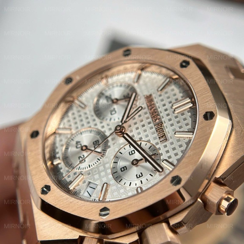 Dong-Ho-Audemars-Piguet-Royal-Oak-26240-Replica-11-Ma-Vang-Hong-Mat-Trang-Xuong-APS-41mm-11-1024x1024.jpg