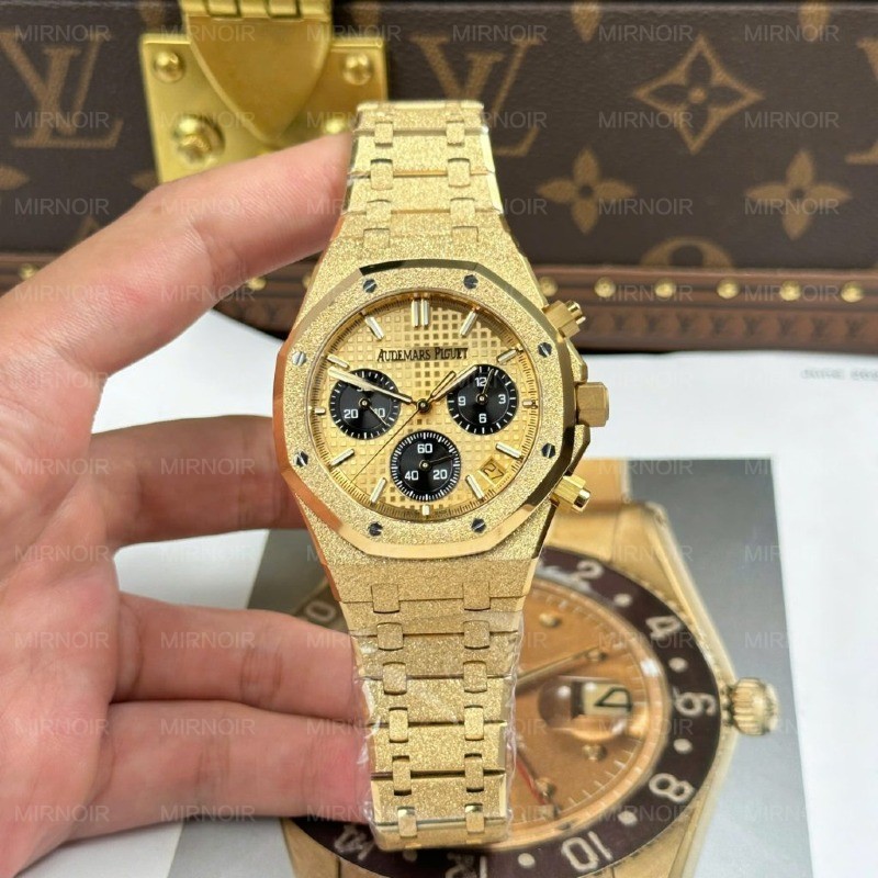 Dong-Ho-Audemars-Piguet-Che-Tac-Royal-Oak-Chronograph-Frosted-Gold-26240-Mat-Vang-Xuong-APS-41mm-1-1024x1024.jpg