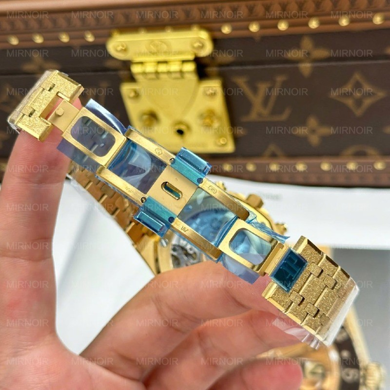 Dong-Ho-Audemars-Piguet-Che-Tac-Royal-Oak-Chronograph-Frosted-Gold-26240-Mat-Vang-Xuong-APS-41mm-13-1024x1024.jpg