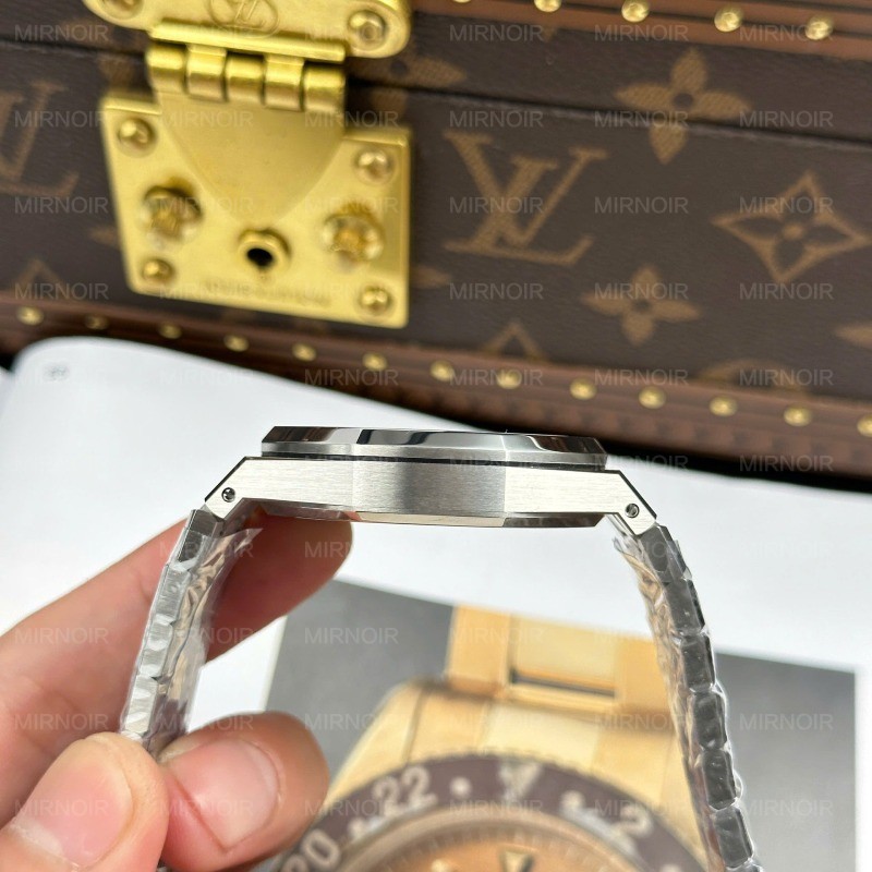 Dong-Ho-Audemars-Piguet-Royal-Oak-15510ST-Rep-11-Mat-Den-Nha-May-APS-New-2025-41mm-9.jpg