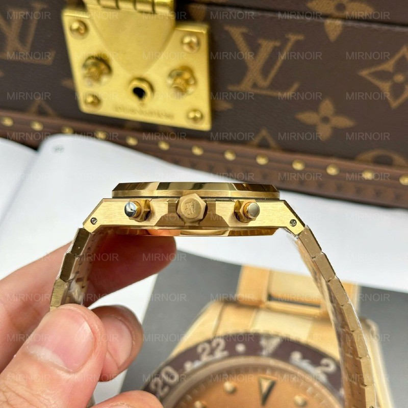 Dong-Ho-Audemars-Piguet-Royal-Oak-26240-Mat-So-Grande-Tapisserie-Replica-11-Xuong-APS-41mm-7-1024x1024.jpg