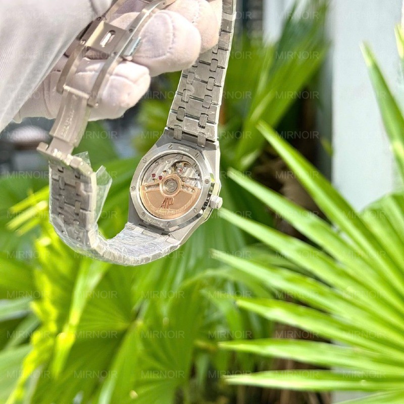 Dong-Ho-Audemars-Piguet-Royal-Oak-Nu-Che-Tac-Mat-Trang-Dinh-Kim-Cuong-Moissanite-34mm-5-1024x1024.jpg