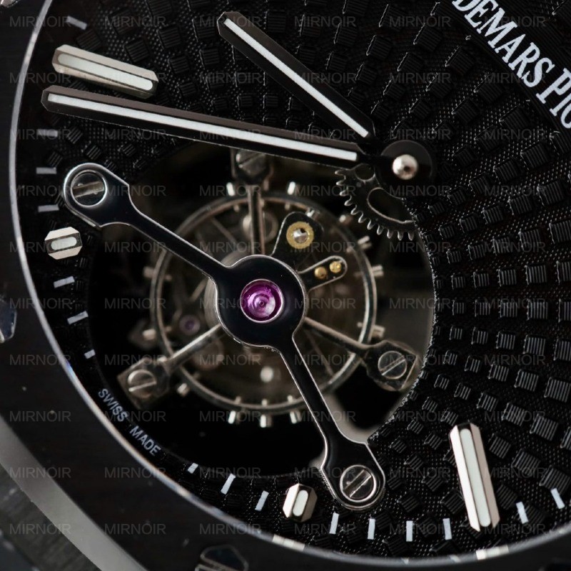 Dong-Ho-Audemars-Piguet-Che-Tac-Royal-Oak-Mau-Den-May-Tourbillon-41mm-7-1024x1024.jpg