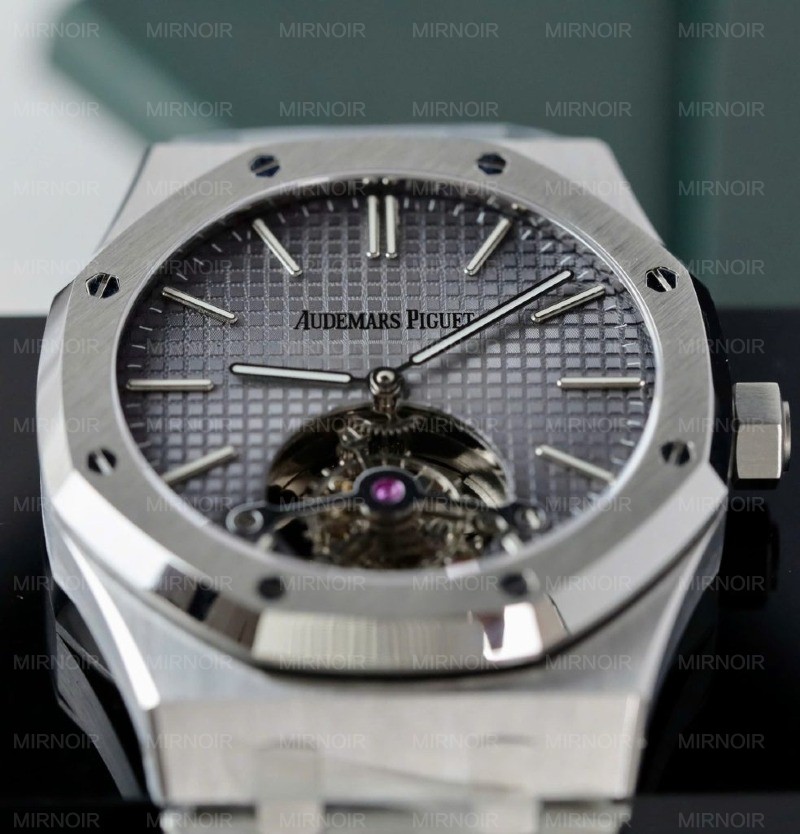 Dong-Ho-Audemars-Piguet-Che-Tac-Royal-Oak-Tourbillon-Mat-Xam-Day-Kim-Loai-41mm-2-983x1024.jpg