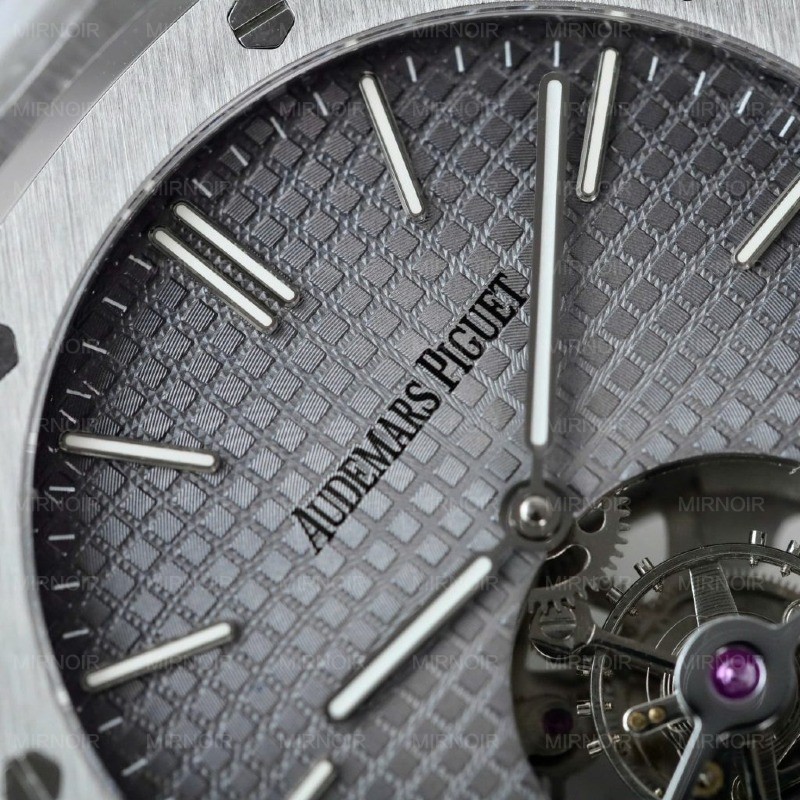 Dong-Ho-Audemars-Piguet-Che-Tac-Royal-Oak-Tourbillon-Mat-Xam-Day-Kim-Loai-41mm-5-1024x1024.jpg