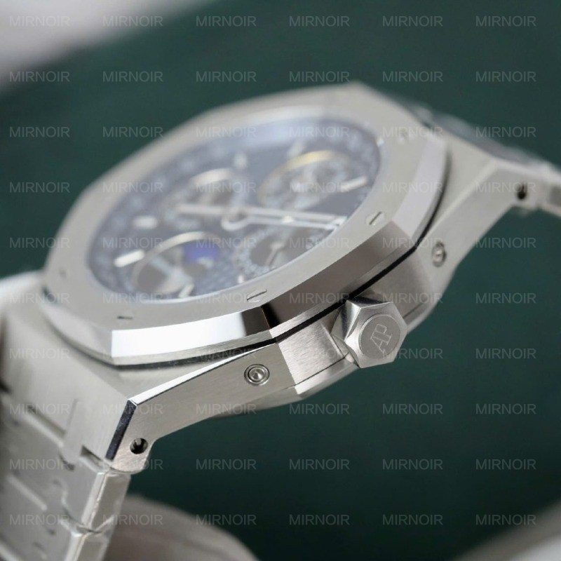 Dong-Ho-Audemars-Piguet-Royal-Oak-26574TI-Che-Tac-Mat-Xanh-Day-Kim-Loai-Xuong-APS-41mm-1-1024x1024.jpg