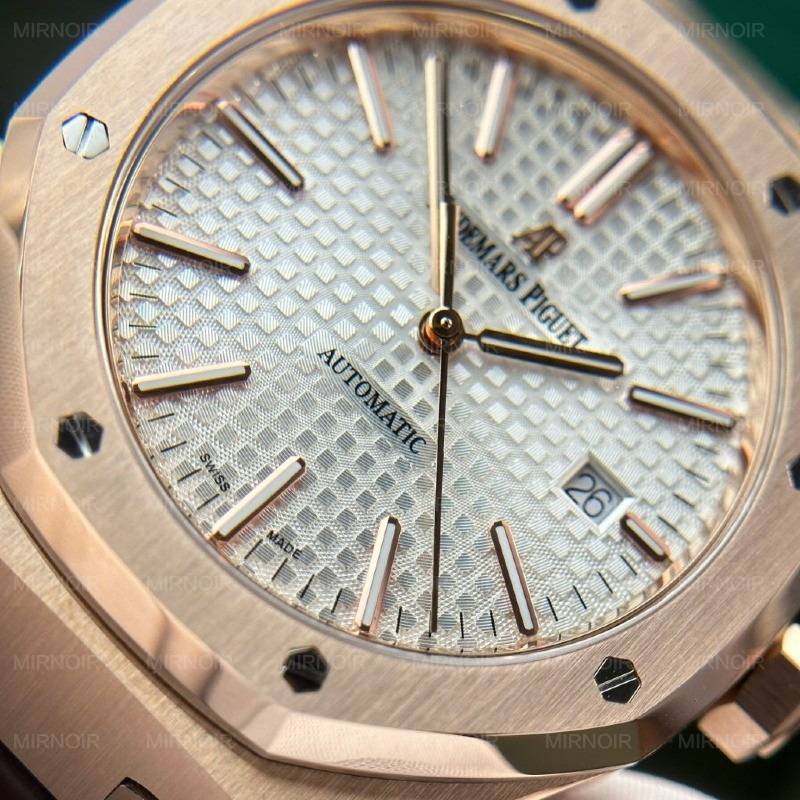 Dong-Ho-Audemars-Piguet-Royal-Oak-15400-Fake-11-Ma-Vang-Hong-Mat-Trang-Xuong-IP-41mm-3-1024x1024.jpg