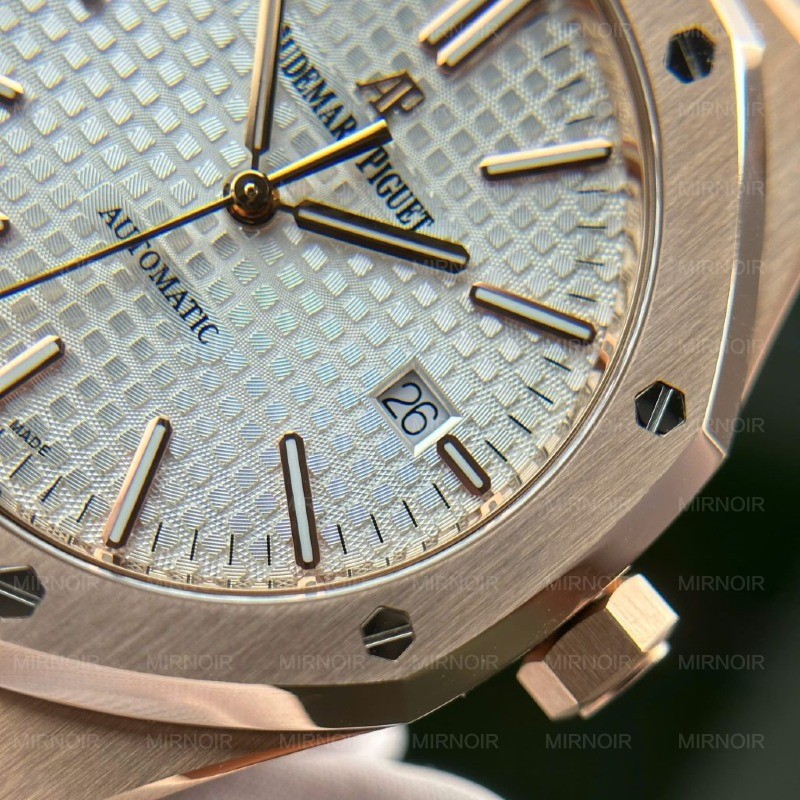 Dong-Ho-Audemars-Piguet-Royal-Oak-15400-Fake-11-Ma-Vang-Hong-Mat-Trang-Xuong-IP-41mm-5-1024x1024.jpg
