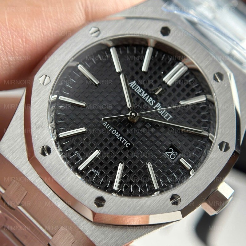 Dong-Ho-Audemars-Piguet-Royal-Oak-15400ST-Replica-11-Mat-Den-Day-Kim-Loai-Xuong-APS-41mm-4-1024x1024.jpg
