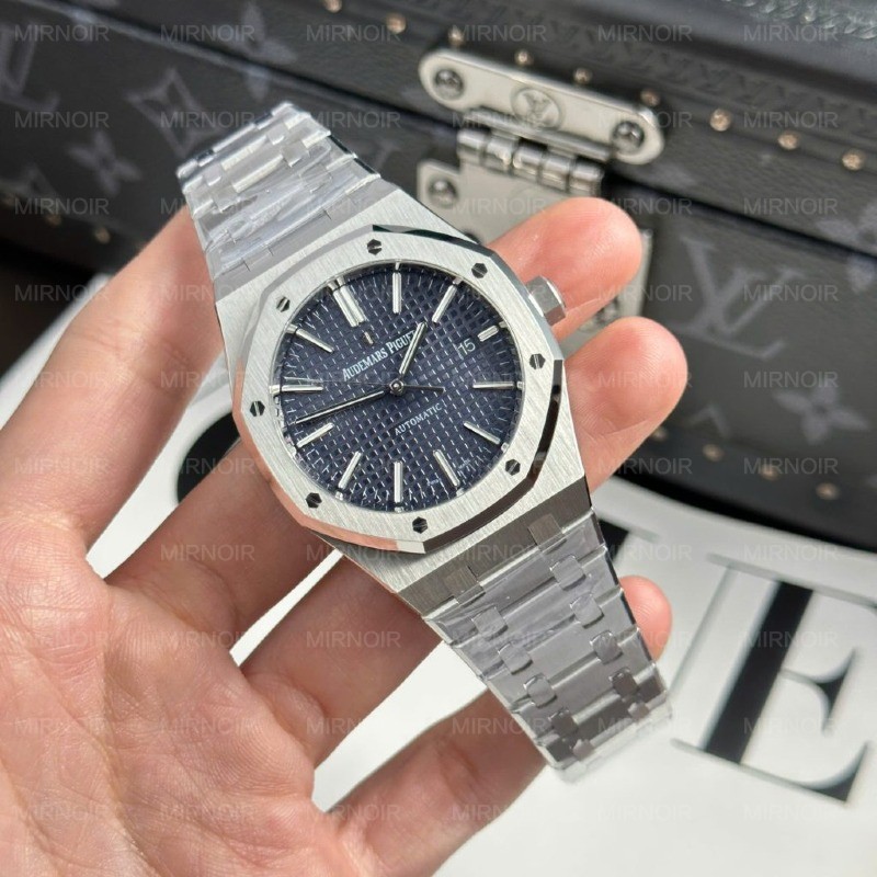 Dong-Ho-Audemars-Piguet-Royal-Oak-15400ST-Rep-11-Mat-Xanh-Blue-Day-Kim-Loai-Xuong-APS-41mm-1-1024x1024.jpg