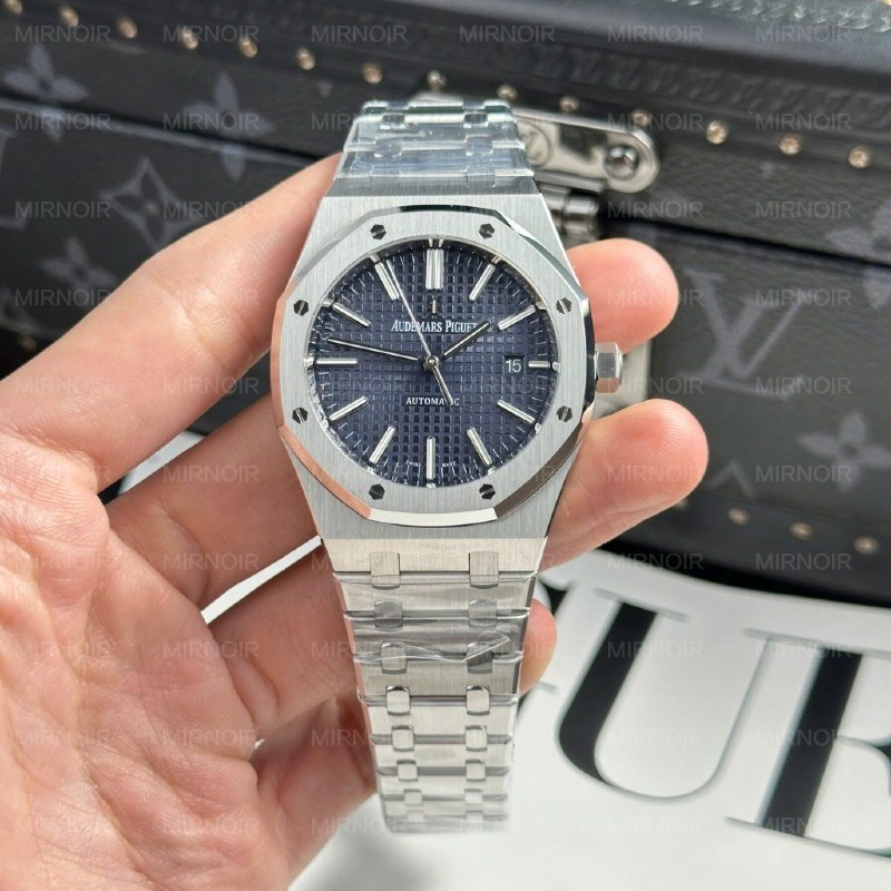Dong-Ho-Audemars-Piguet-Royal-Oak-15400ST-Rep-11-Mat-Xanh-Blue-Day-Kim-Loai-Xuong-APS-41mm-5-1024x1024.jpg