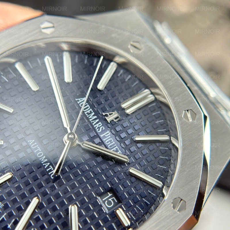 Dong-Ho-Audemars-Piguet-Royal-Oak-15400ST-Rep-11-Mat-Xanh-Blue-Day-Kim-Loai-Xuong-APS-41mm-6-1024x1024.jpg