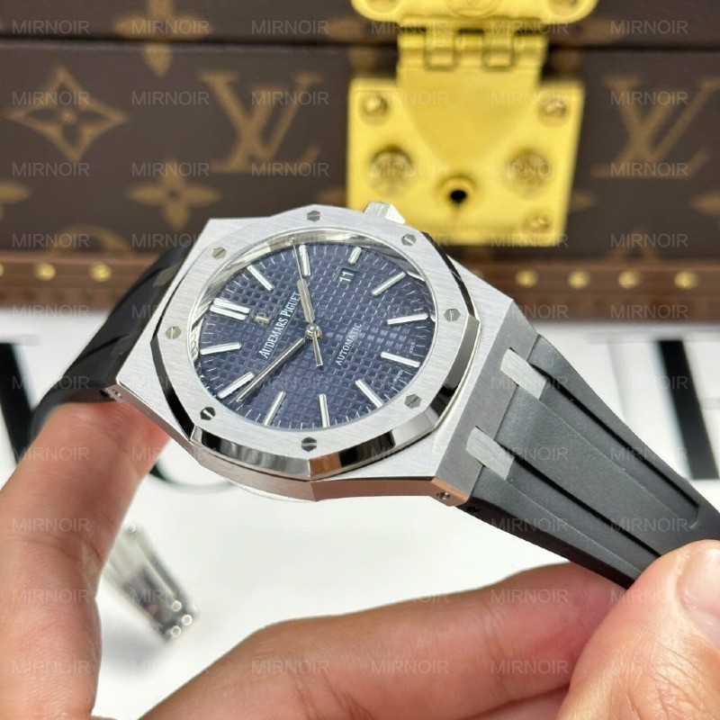 Dong-Ho-Audemars-Piguet-Royal-Oak-15400ST-Replica-11-Mat-Xanh-Blue-Day-Cao-Su-Xuong-APS-41mm-2-1024x1024.jpg