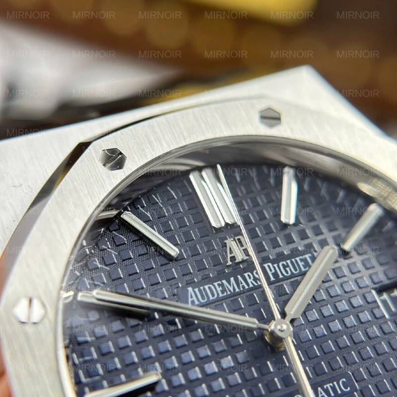 Dong-Ho-Audemars-Piguet-Royal-Oak-15400ST-Replica-11-Mat-Xanh-Blue-Day-Cao-Su-Xuong-APS-41mm-6-1024x1024.jpg