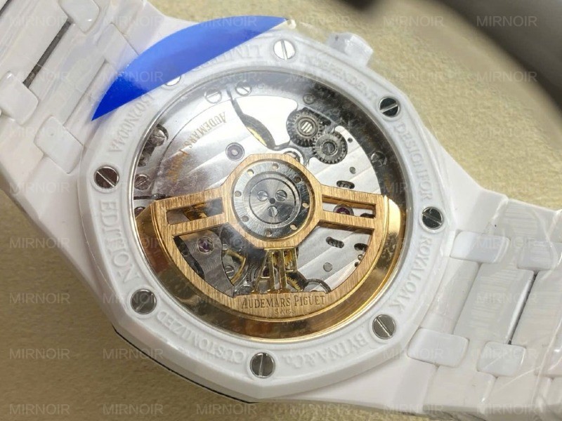 Dong-Ho-Audemars-Piguet-Royal-Oak-15500-Replica-Cao-Cap-Gom-Trang-Xuong-APS-41mm-8-1024x768.jpg