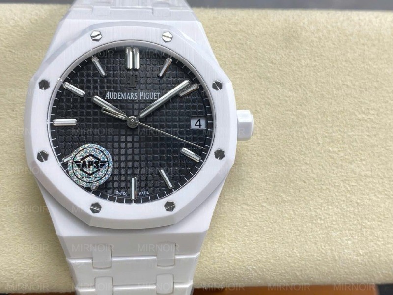 Dong-Ho-Audemars-Piguet-Royal-Oak-15500-Che-Tac-Gom-Trang-Mat-Den-Xuong-APS-41mm-1-1024x768.jpg