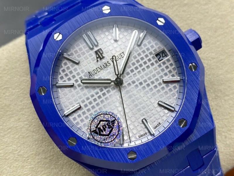 Dong-Ho-Audemars-Piguet-Royal-Oak-15500-Che-Tac-Gom-Xanh-Nha-May-APS-41mm-11-1024x768.jpg