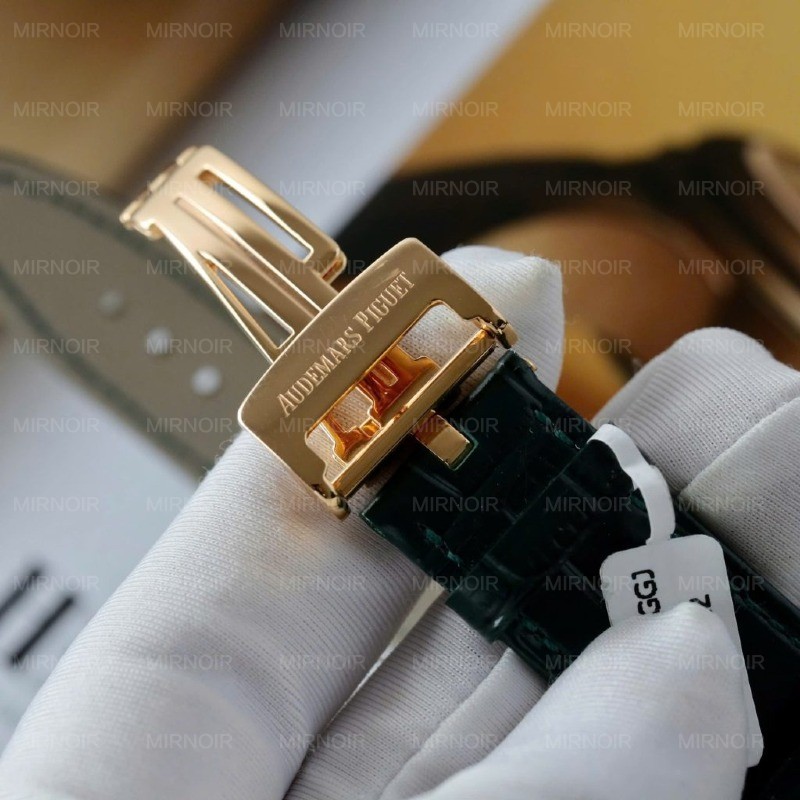 Dong-Ho-Audemars-Piguet-Royal-Oak-26240OR-Mau-Xanh-La-Cay-Che-Tac-Boc-Vang-That-41mm-1-1024x1024.jpg