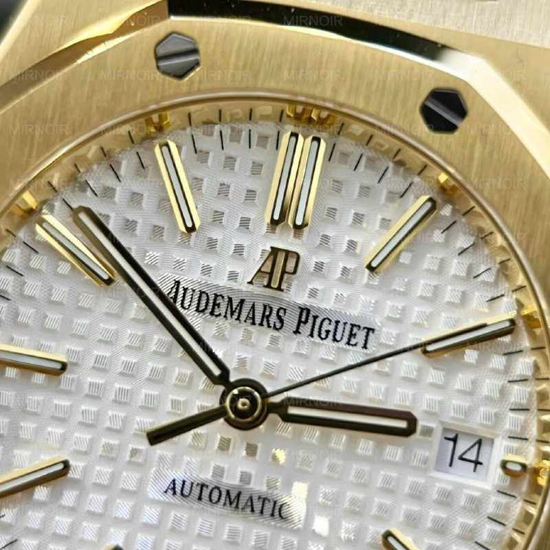 Dong-Ho-Audemars-Piguet-Replica-11-Royal-Oak-15450-Ma-Vang-Mat-Trang-IPF-37mm-5-1024x1024.jpg