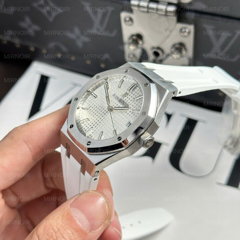 Dong-Ho-Nam-Audemars-Piguet-Royal-Oak-15500-Replica-11-Mau-Trang-Nha-May-APS-41mm-3-1024x1024.jpg