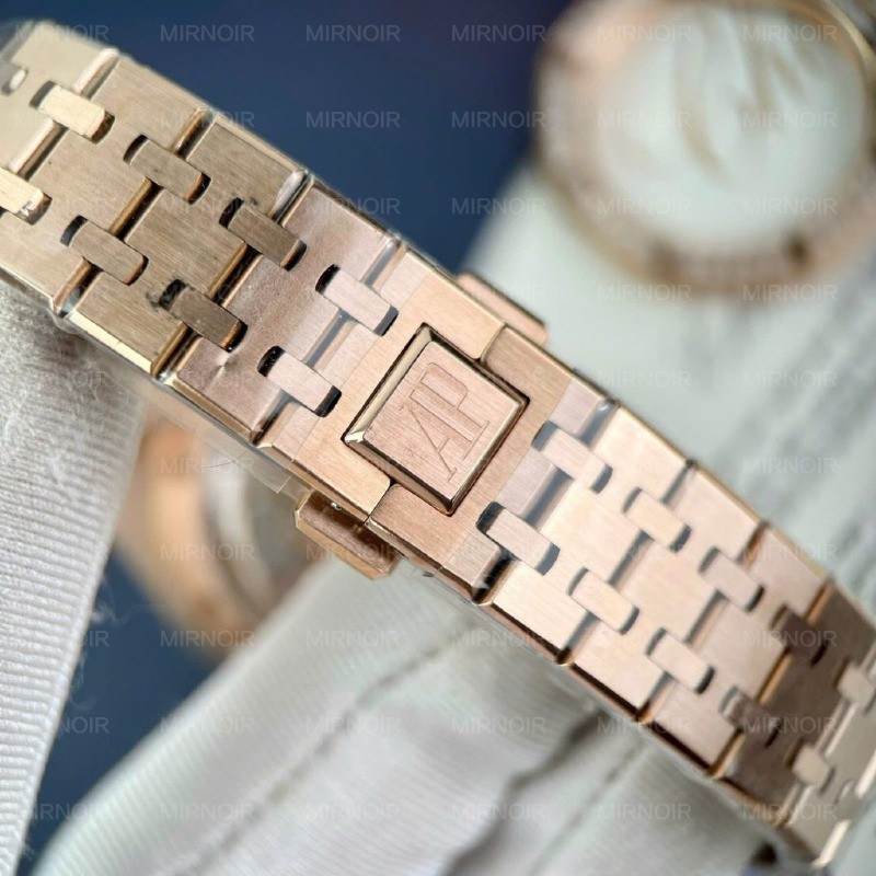 Dong-Ho-Audemars-Piguet-Royal-Oak-Che-Tac-Vanh-Dinh-Moissanite-Hong-Kong-34mm-1-1024x1024.jpg