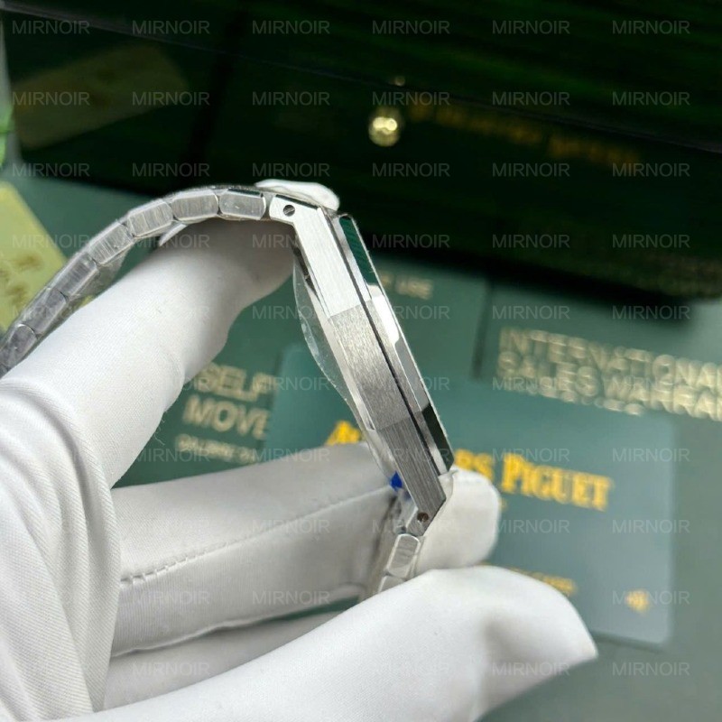 Dong-Ho-Audemars-Piguet-Replica-11-Royal-Oak-Frosted-Gold-15410BC-Mat-Den-Nha-May-APS-41mm-2-1024x1024.jpg