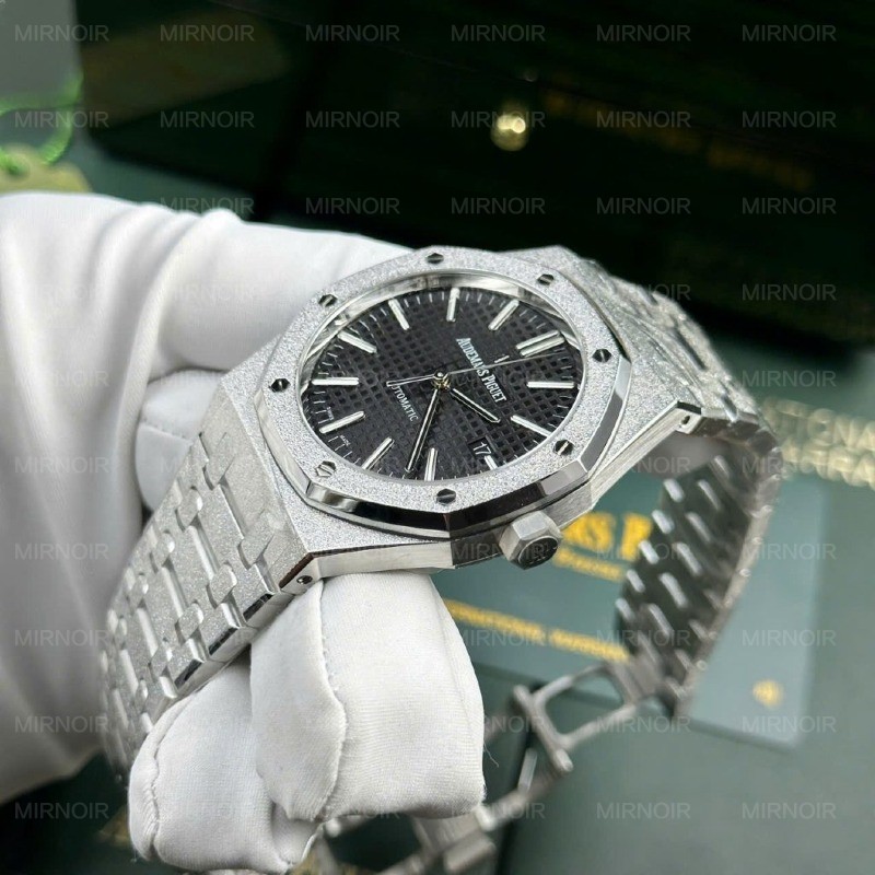 Dong-Ho-Audemars-Piguet-Replica-11-Royal-Oak-Frosted-Gold-15410BC-Mat-Den-Nha-May-APS-41mm-4-1024x1024.jpg