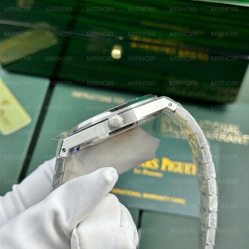 Dong-Ho-Audemars-Piguet-Replica-11-Royal-Oak-Frosted-Gold-15410BC-Mat-Den-Nha-May-APS-41mm-7-1024x1024.jpg