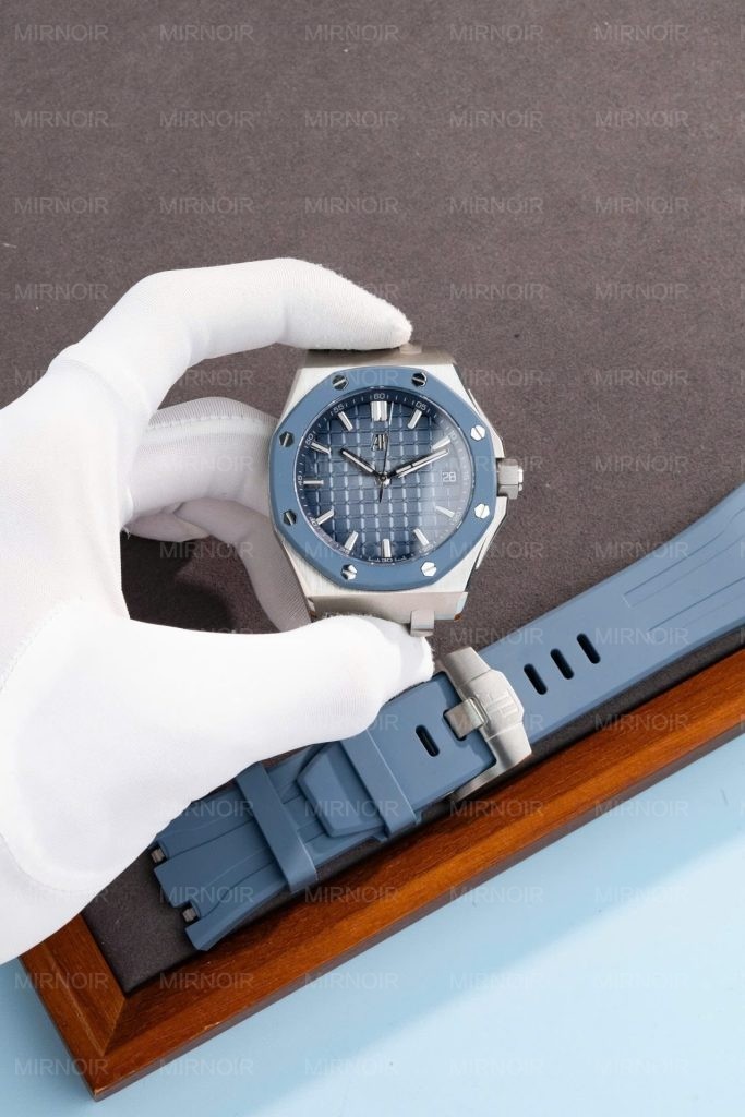 Dong-Ho-Audemars-Piguet-Royal-Oak-Offshore-15605SK-Vien-Cao-Su-Xanh-Replica-Cao-Cap-43mm-12-683x1024.jpg