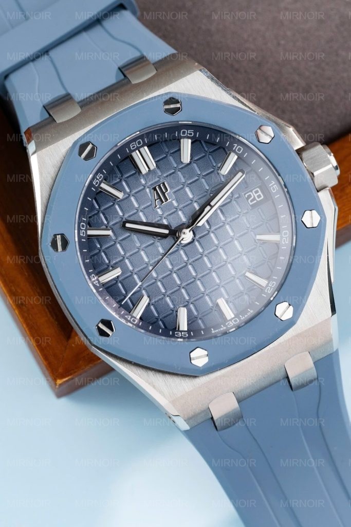 Dong-Ho-Audemars-Piguet-Royal-Oak-Offshore-15605SK-Vien-Cao-Su-Xanh-Replica-Cao-Cap-43mm-16-683x1024.jpg