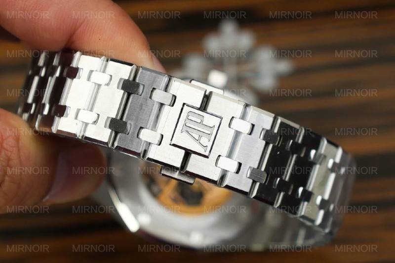 Dong-Ho-Audemars-Piguet-Royal-Oak-15407-Che-Tac-Mat-Lo-Co-Xuong-THB-41mm-2-1024x683.jpg