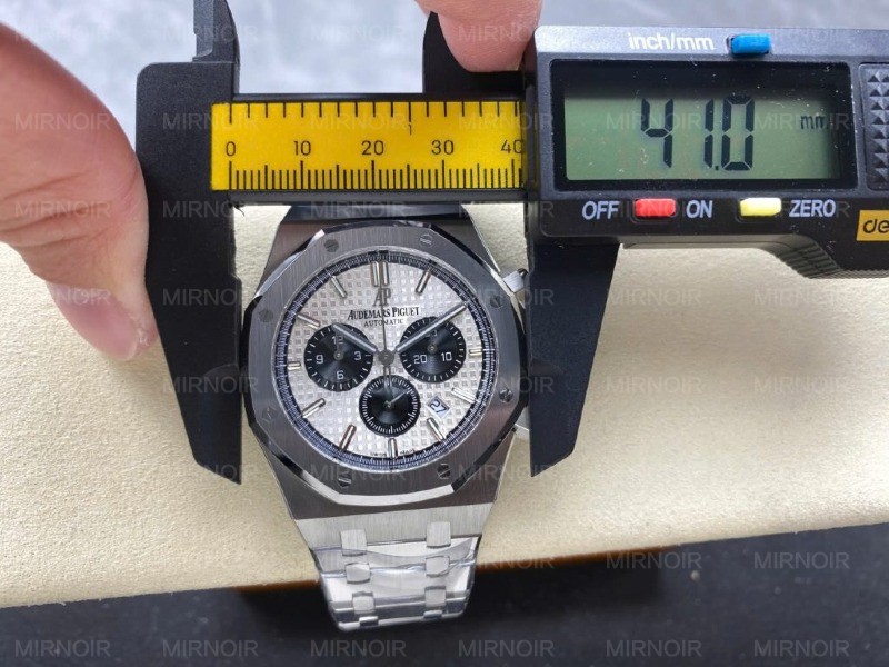 Dong-Ho-Audemars-Piguet-Royal-Oak-26331ST-Rep-11-Cao-Cap-Mat-Trang-Nha-May-APS-New-2025-41mm-13-1024x768.jpg