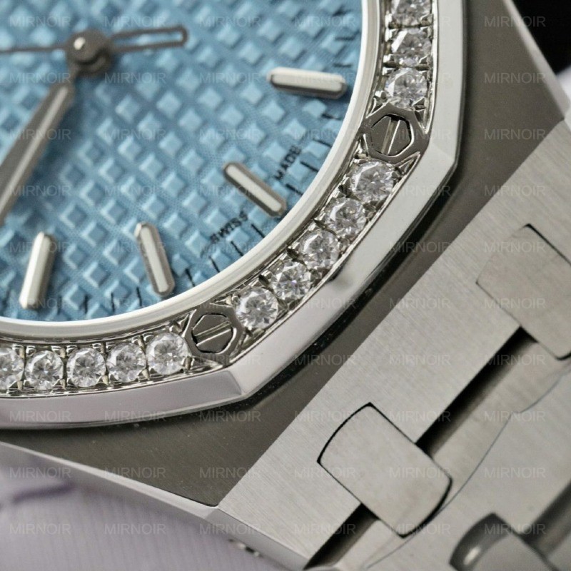 Dong-Ho-Audemars-Piguet-Royal-Oak-Che-Tac-Mat-Xanh-Bang-Vien-Dinh-Kim-Cuong-Moissanite-34mm-6-1024x1024.jpg