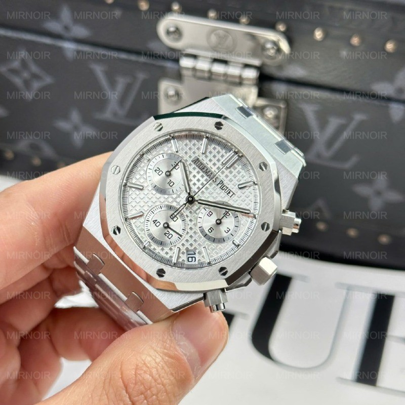 Dong-Ho-Audemars-Piguet-Royal-Oak-26240ST-Replica-11-Mat-Trang-May-Mong-New-2025-41mm-5-1024x1024.jpg