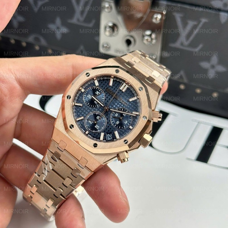 Dong-Ho-Audemars-Piguet-Royal-Oak-26240-Replica-11-Mau-Vang-Hong-Mat-Xanh-Blue-APS-41mm-4-1024x1024.jpg