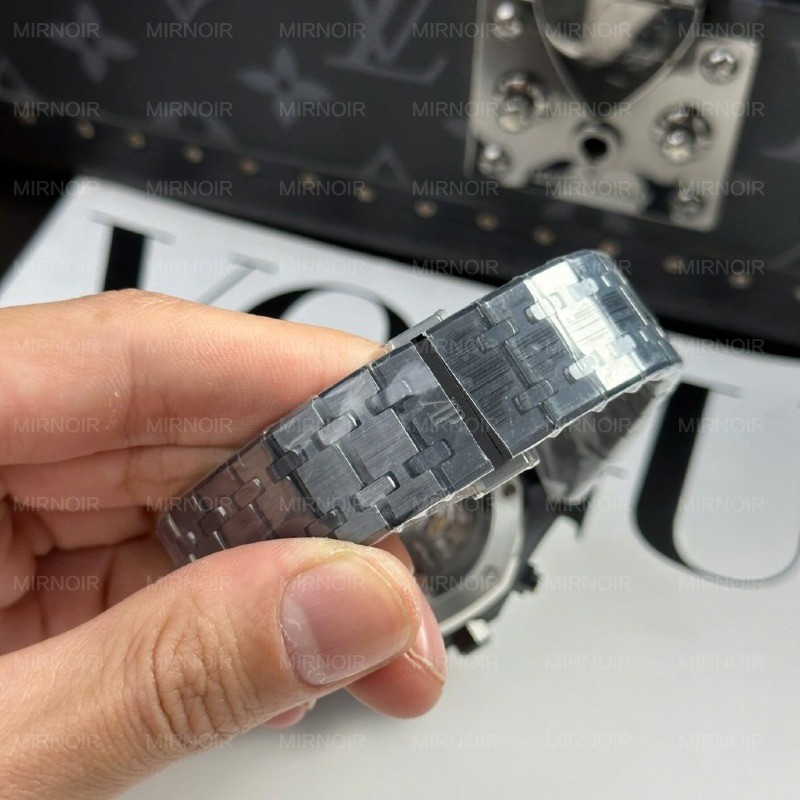 Dong-ho-Audemars-Piguet-Royal-Oak-26240CE-Che-Tac-Gom-Den-New-2025-41mm-1-1024x1024.jpg