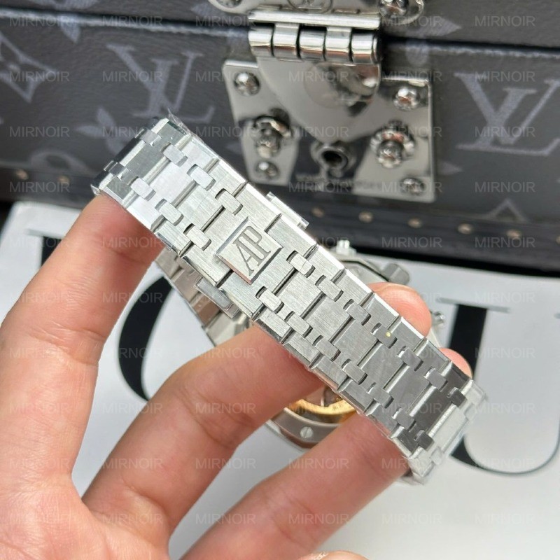 Dong-Ho-Audemars-Piguet-Royal-Oak-26240ST-Rep-11-1024x1024.jpg