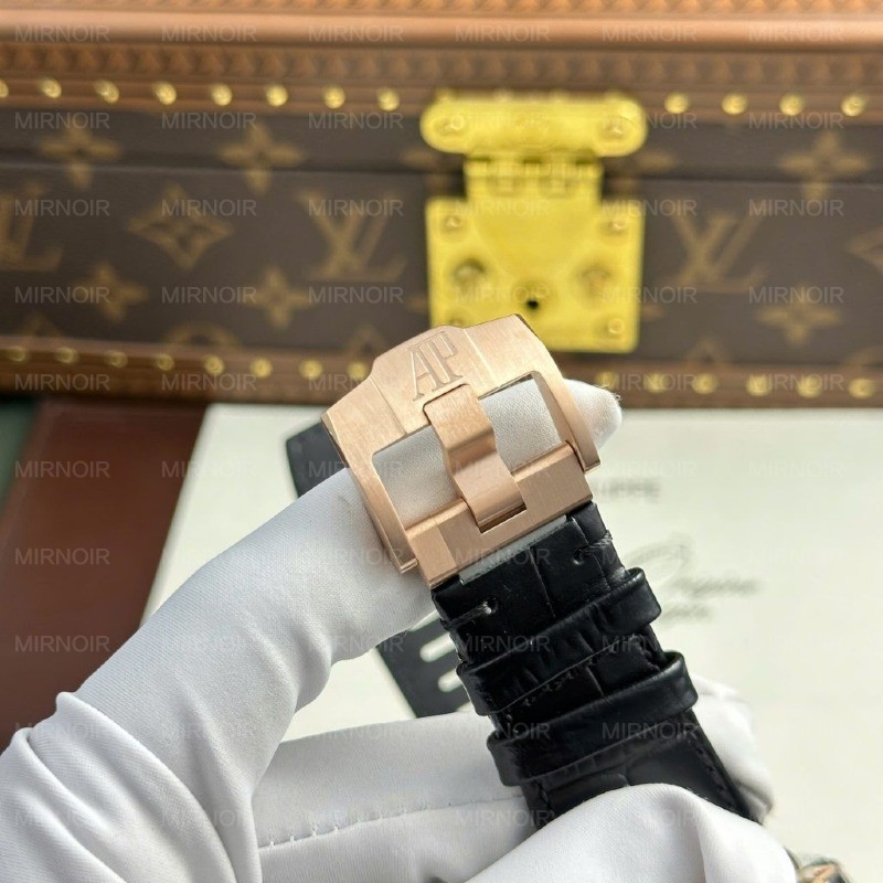 Dong-Ho-Audemars-Piguet-Royal-Oak-Offshore-Chronograph-26420-Ma-Vang-Rep-11-Mat-Den-Nha-May-APP-43mm-1-1024x1024.jpg