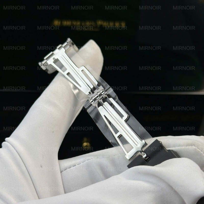 Dong-Ho-Audemars-Piguet-Royal-Oak-15500-Replica-11-Mat-Den-Day-Cao-Su-Nha-May-APS-41mm-12-1024x1024.jpg