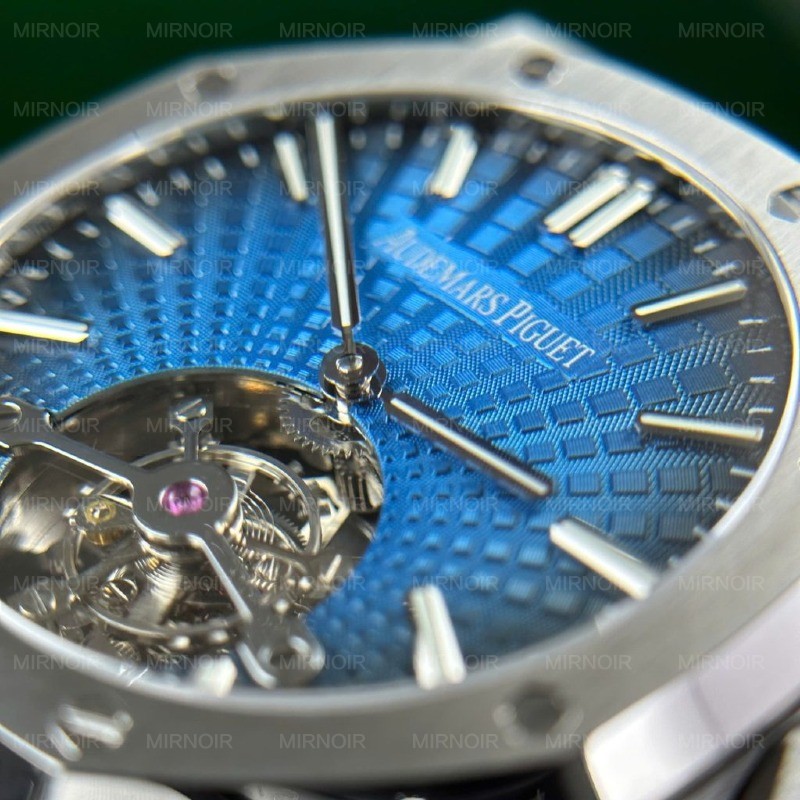 Dong-Ho-Audemars-Piguet-Royal-Oak-Flying-Tourbillon-26530-Replica-11-Nha-May-R8-41mm-7-1024x1024.jpg