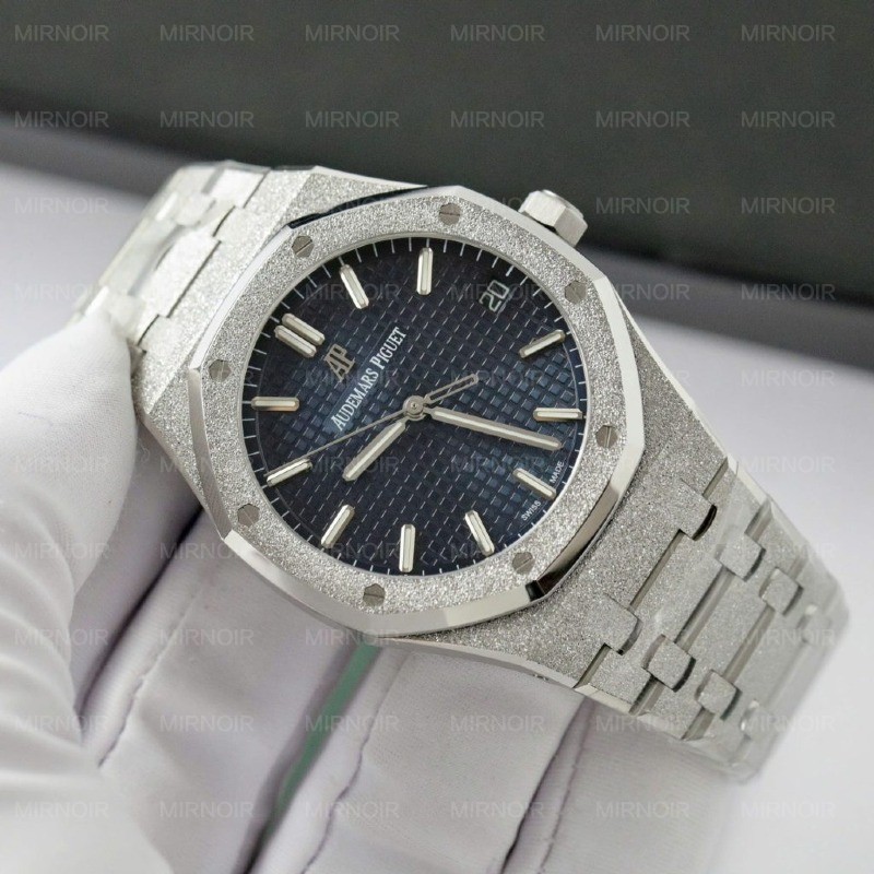 Dong-Ho-Audemars-Piguet-Royal-Oak-15500ST-Frosted-Gold-Replica-11-Mat-Xanh-41mm-3-1024x1024.jpg