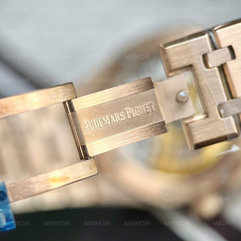 Dong-Ho-Audemars-Piguet-15500-Replica-11-Mat-Xanh-Blue-Nha-May-APS-41mm-7-1024x1024.jpg